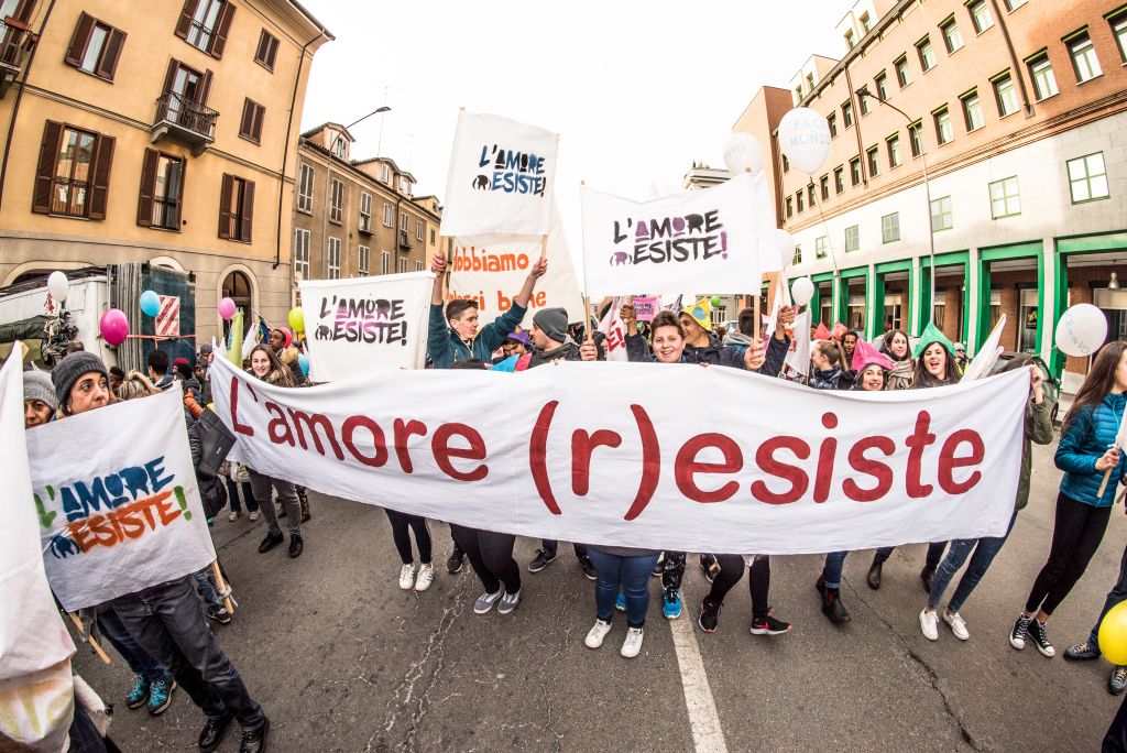 Porta Palazzo porta di pace, marcia di bambini e ragazzi organizzata dal Sermig - Torino 29 dicembre 2017