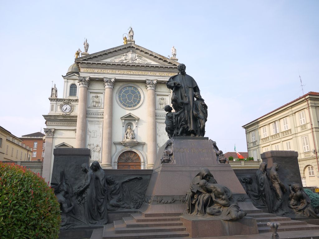 Il card. Bassetti a Maria Ausiliatrice per il 150° della consacrazione della Basilica