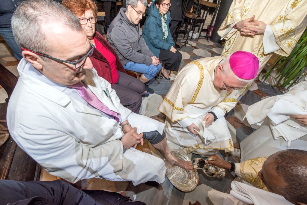 Mons. Nosiglia in Cattedrale presiede Messa in Coena Domini e il rito della lavanda dei piedi, 29 marzo 2018