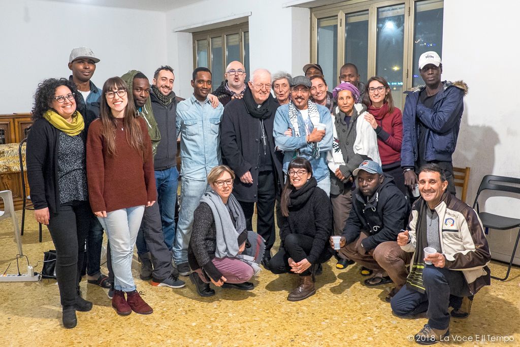 Mons. Nosiglia in visita al centro La Salette per l'accoglienza dei migranti, Torino 23 dicembre 2018