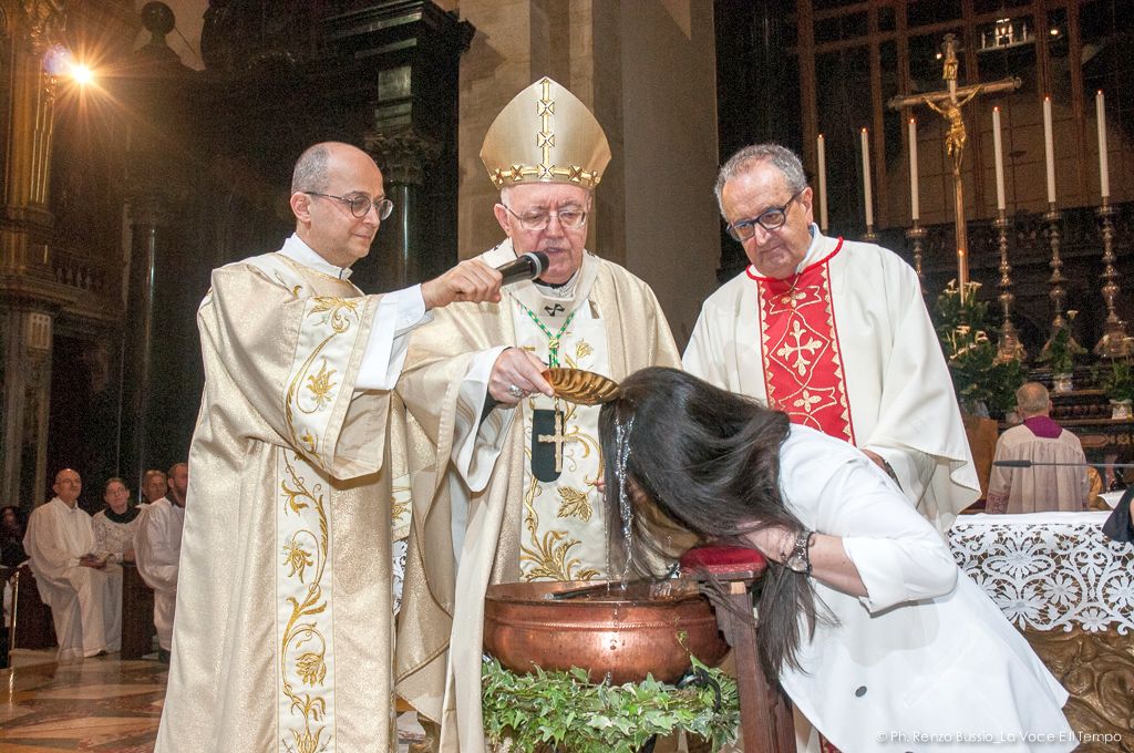 Veglia pasquale in Cattedrale e battesimo dei catecumeni, Torino 20 aprile 2019