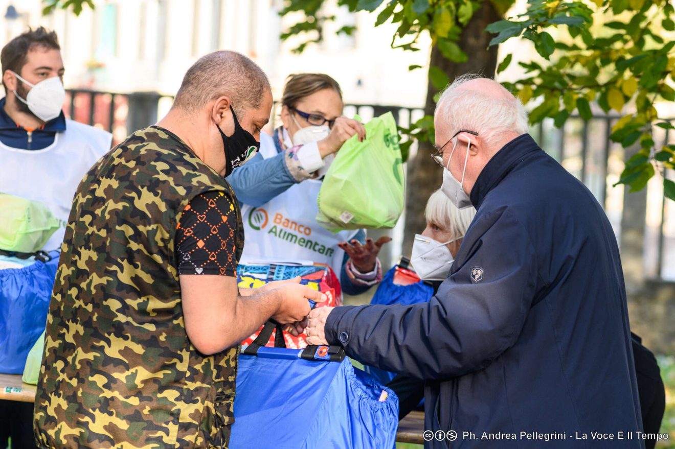 ＂Una tisana solidale＂, distribuzione beni di prima necessità a cura di Caritas e Banco Alimentare, 30 ottobre 2020