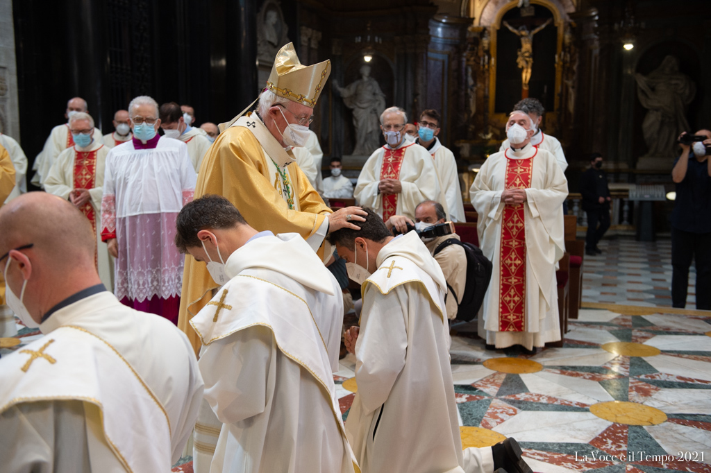Ordinazioni presbiterali in Cattedrale per le mani di mons. Cesare Nosiglia, Torino 5 giugno 2021