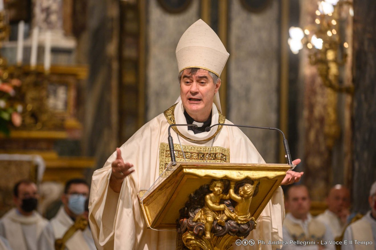 Mons. Repole presiede la S. Messa al Santuario della Consolata di Torino per la festa della Patrona della Diocesi, 20 giugno 2022 (foto: Pellegrini)