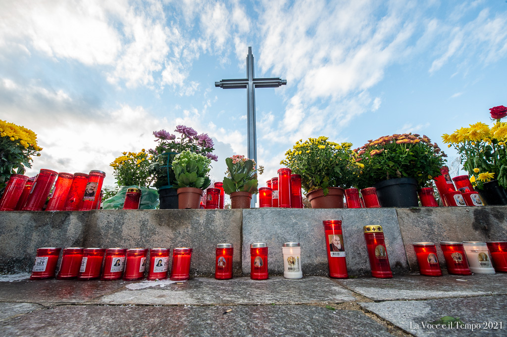 Mons. Repole, Sante Messe nei cimiteri cittadini per Ognissanti e commemorazione dei fedeli defunti