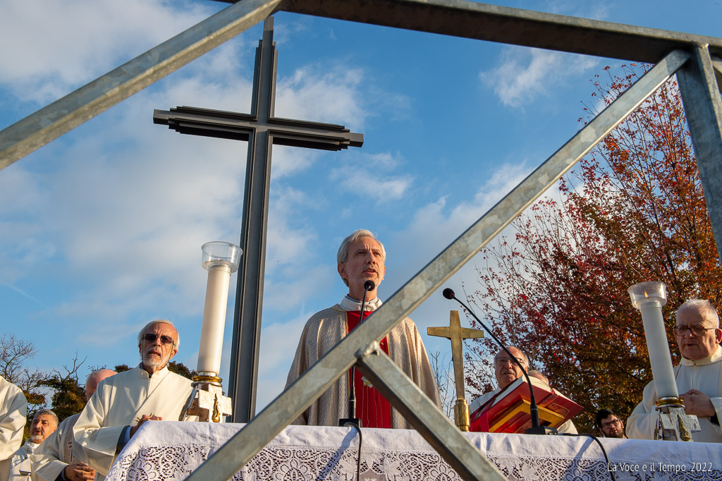 Sante Messe nei cimiteri cittadini per Ognissanti e commemorazione dei fedeli defunti