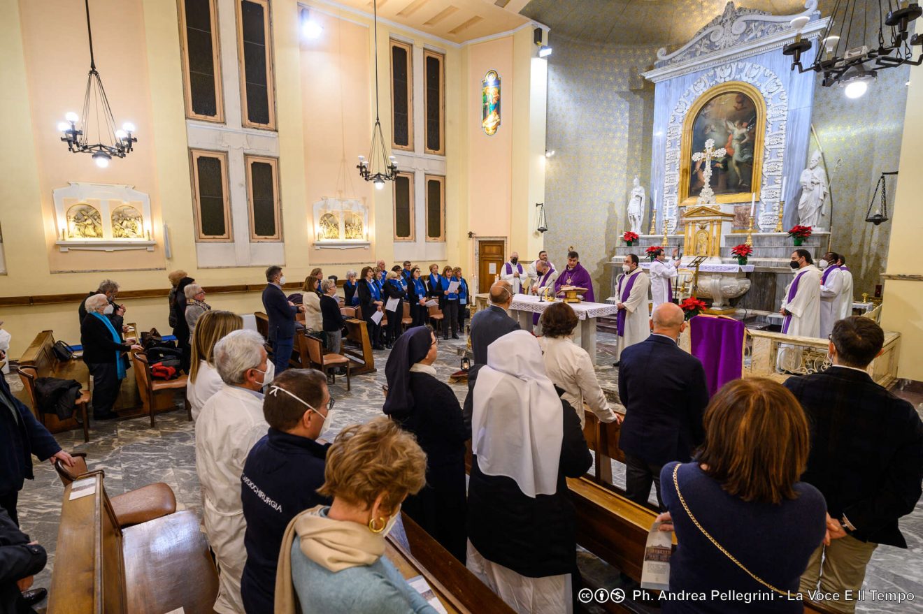Mons. Repole in visita all’Ospedale Umberto I- Mauriziano di Torino, 12 dicembre 2022 (foto: Pellegrini)