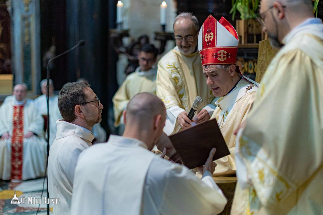 In Cattedrale a Torino conferimento dei ministeri di Lettorato e Accolitato