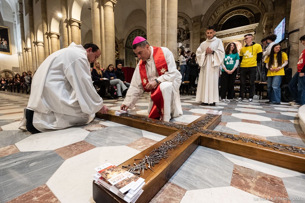 Seconda Lectio divina per i giovani in Cattedrale a Torino con mons. Repole, 2 aprile 2023 (foto: Bussio)