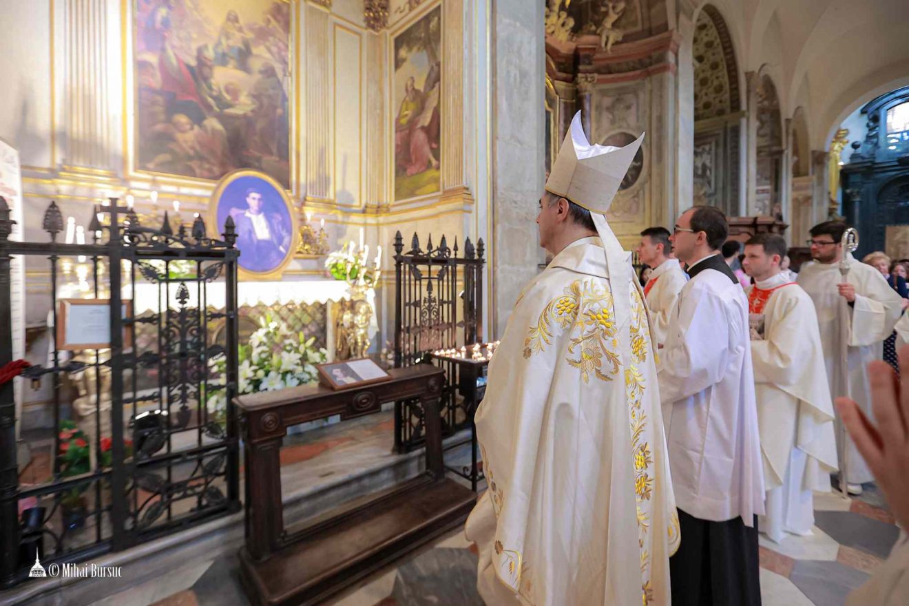 Mons. Repole in Cattedrale per la Messa in memoria del Beato Frassati, 4 luglio 2023 (foto: Bursuc)