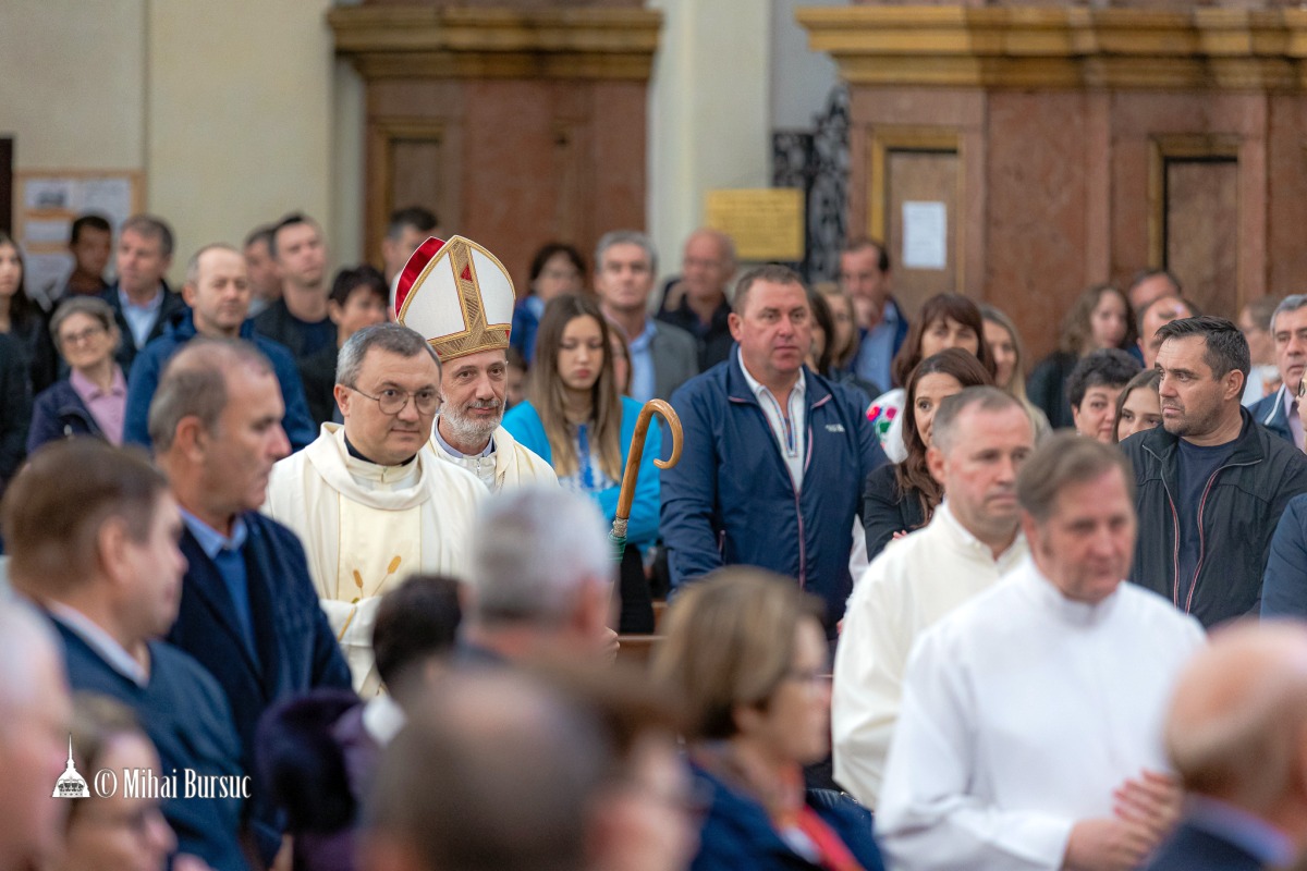 Messa per la festa della Comunità cattolica rumena presieduta da mons. Giraudo, 22 ottobre 2023 (foto: Bursuc)