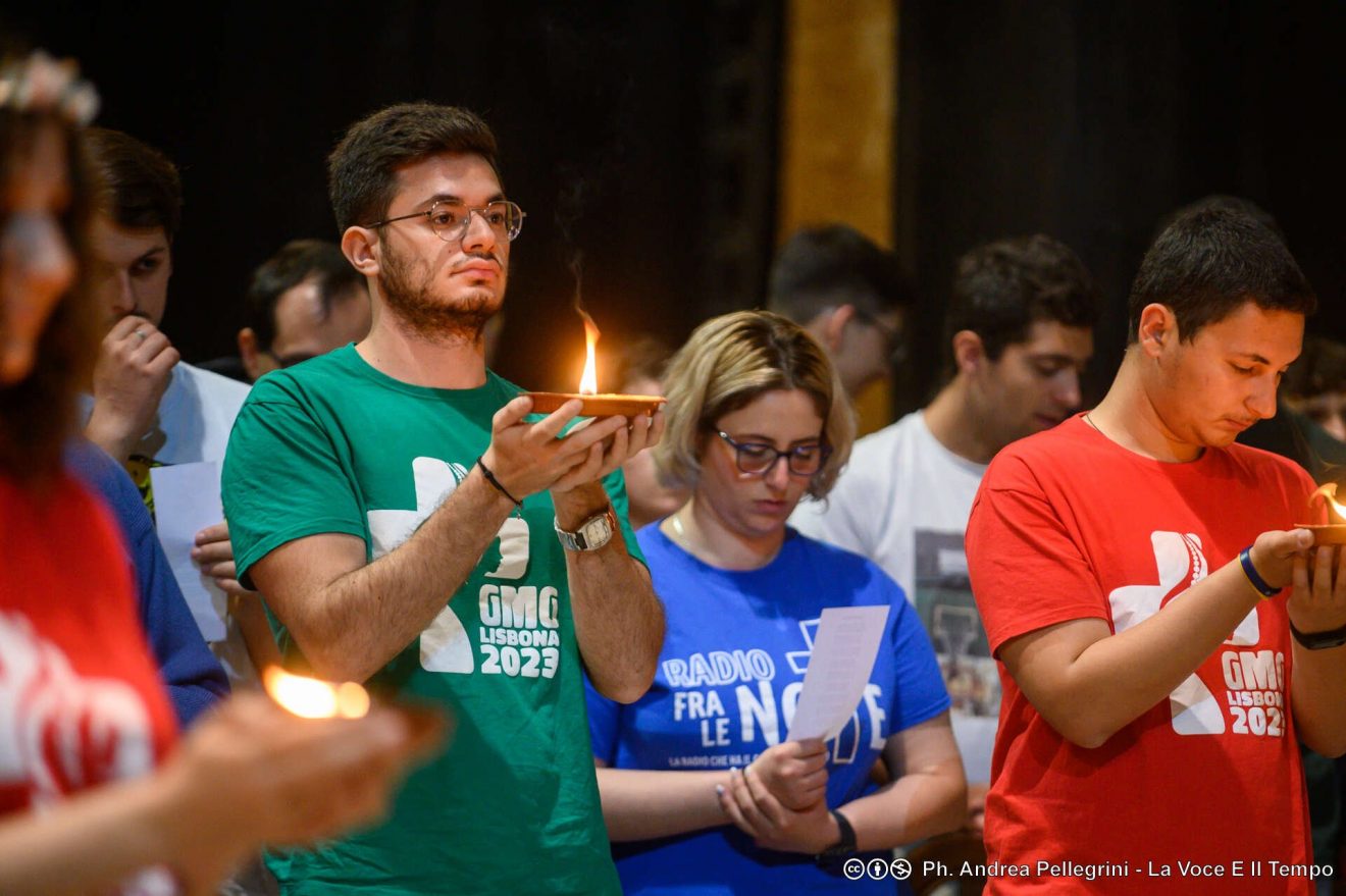 Mons. Repole, Lettera-invito ai giovani per riscoprire assieme la bellezza della fede