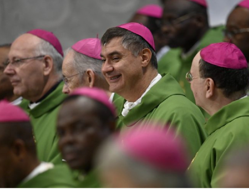 Relazione di sintesi del Sinodo: un rinnovato sguardo al mondo e alla Chiesa