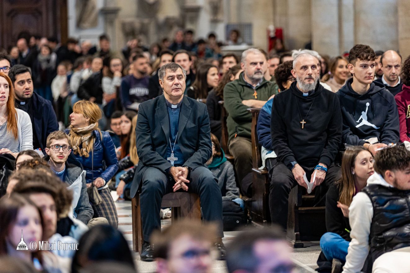 ＂Vedere la Parola＂, primo incontro di mons. Repole in Cattedrale con i giovani, 17 novembre 2023 (foto: Bursuc)