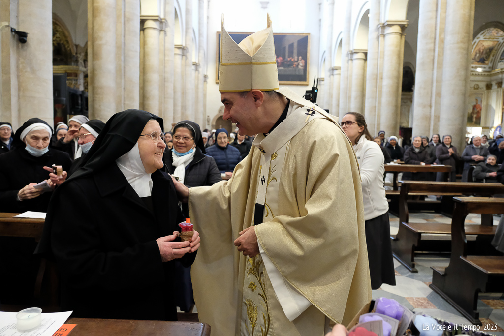 Mons. Repole presiede Messa per Giornata mondiale della Vita Consacrata e giubilei