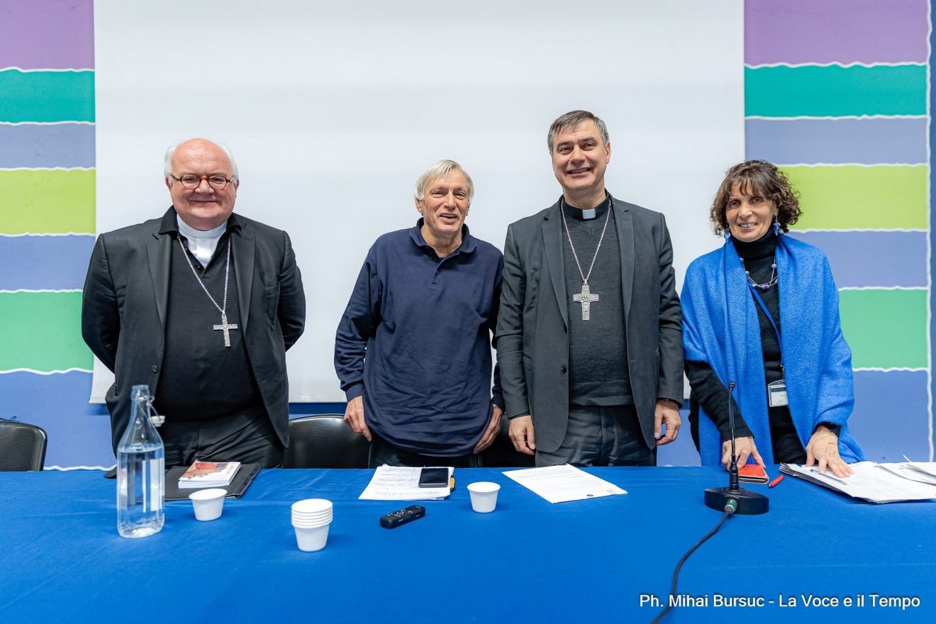 Mons. Repole, don Ciotti e mons. Perego alla serata di riflessione sulle Encicliche di papa Francesco, Torino 19 aprile 2024