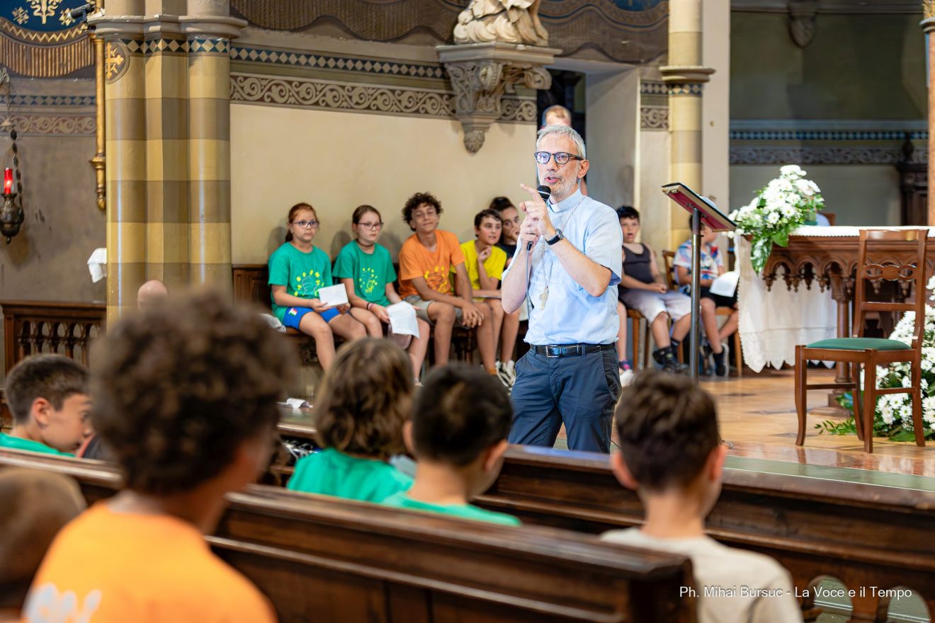 Mons. Giraudo in visita all’Oratorio estivo di Orbassano, 9 luglio 2024