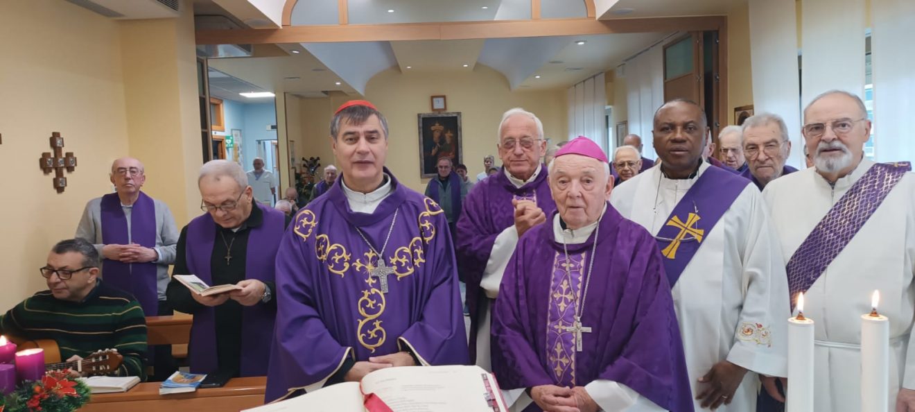 Il card. Repole alla Casa del Clero per la Messa e il pranzo di Natale, Torino 19 dicembre 2024