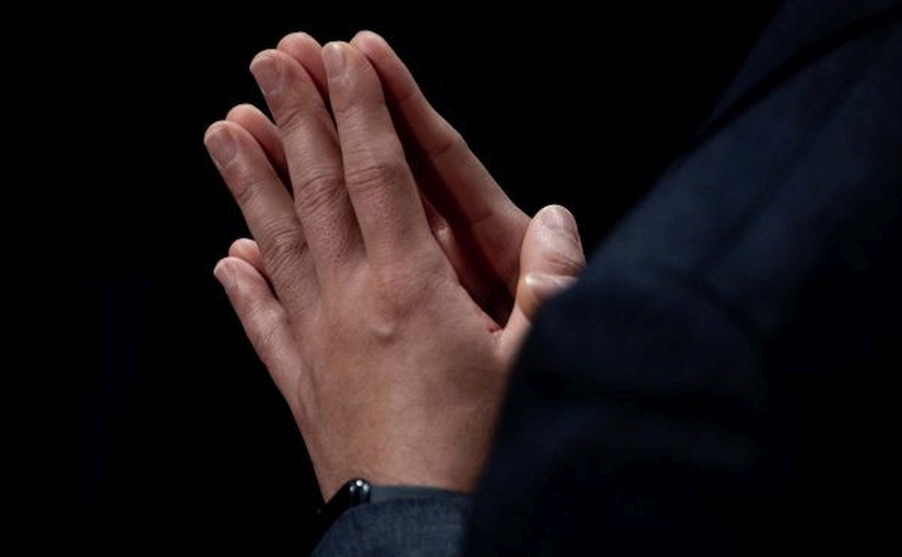 In preghiera per la salute del Papa: dichiarazione del card. Repole e proposte della CEI