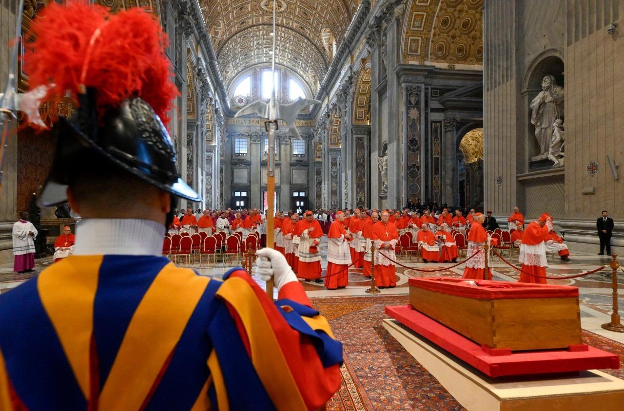 Il card. Repole a Roma per i funerali di papa Francesco e il Conclave