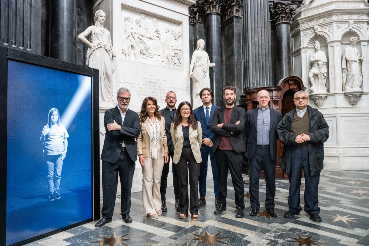 «Oculus Spei», installazione multimediale di Annalaura di Luggo nella Cappella della Sindone - Torino, 6 giugno 2025