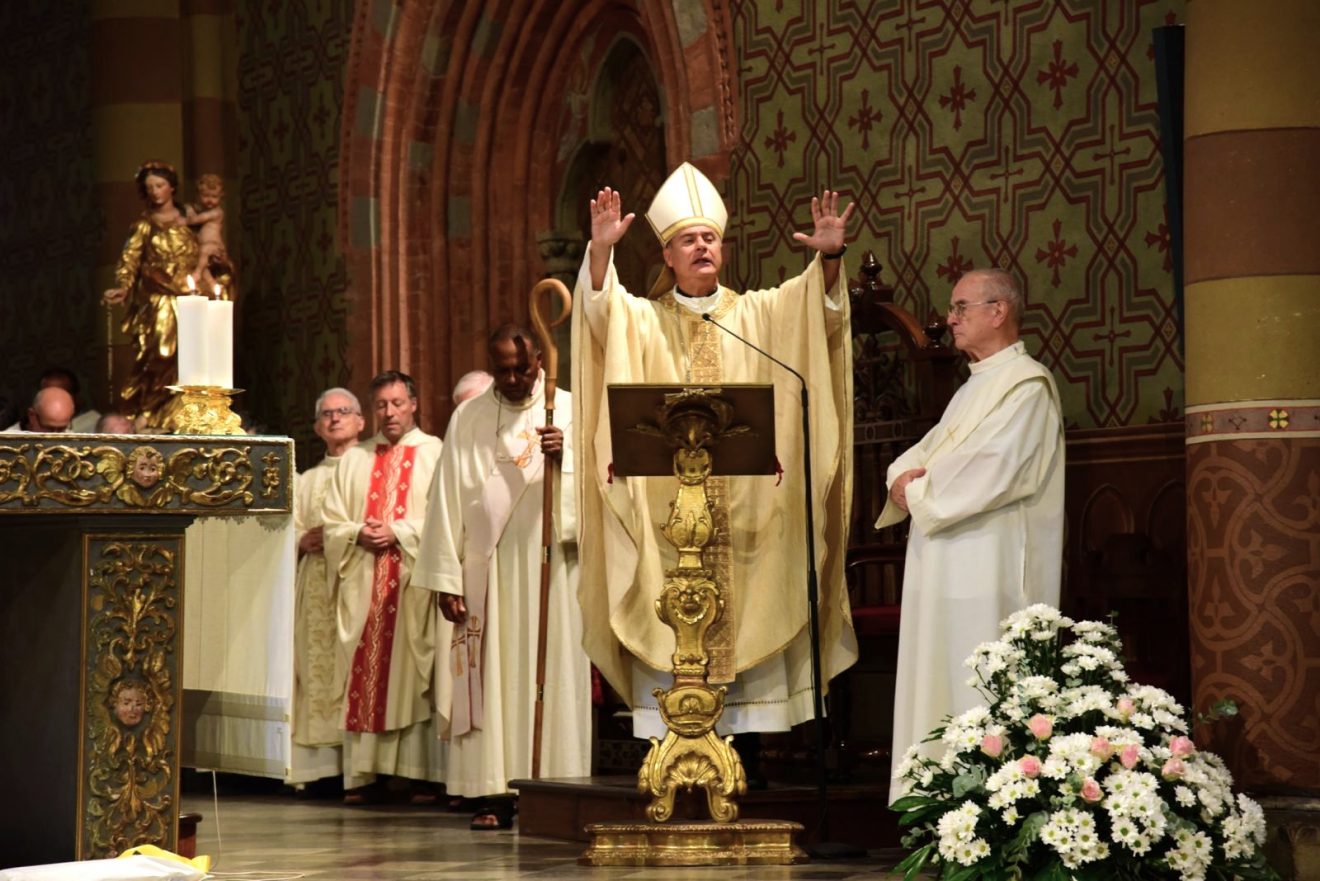 Il card. Repole a Chieri per Messa e processione della festa patronale della Madonna delle Grazie, 8 settembre 2025