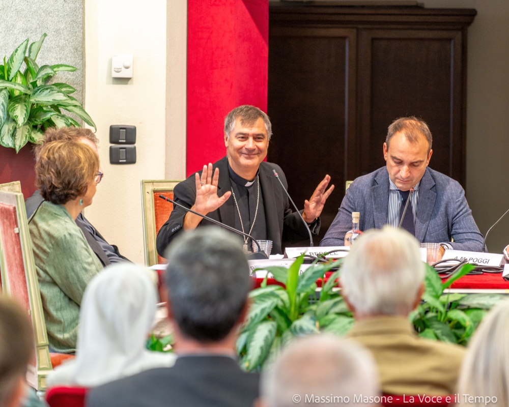 Il card. Repole alla conferenza stampa di presentazione del Festival dell'accoglienza, Torino 16 settembre 2025