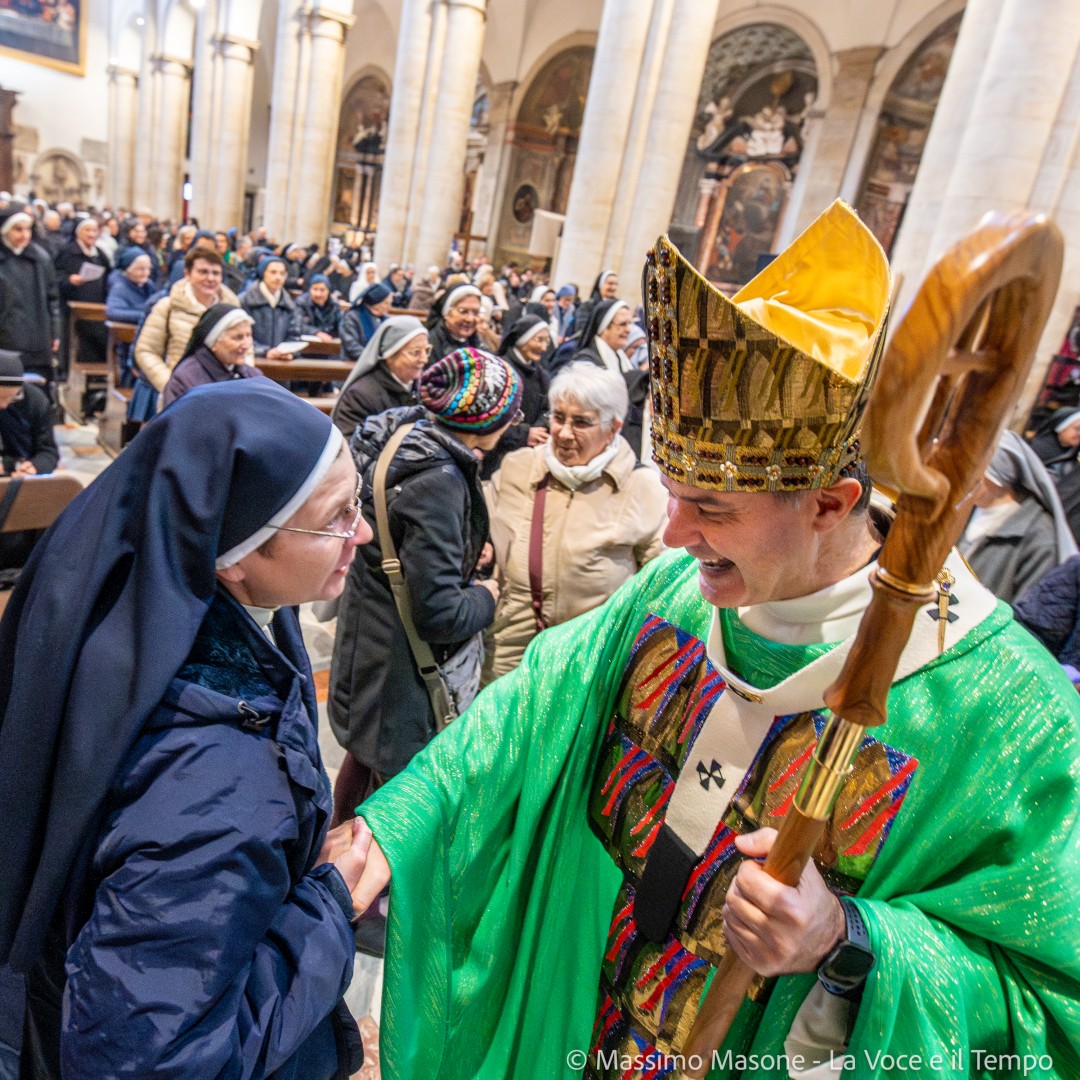 Il card. Repole in Cattedrale alla Messa per la Giornata e i giubilei della Vita Consacrata, Torino 8 febbraio 2026