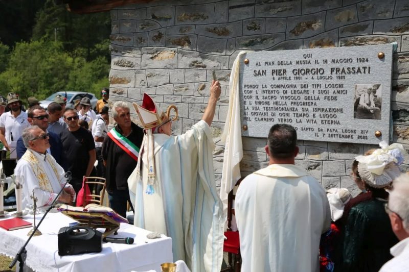 «Giovani verso l’alto con San Pier Giorgio Frassati», inaugurazione lapide-ricordo e S. Messa